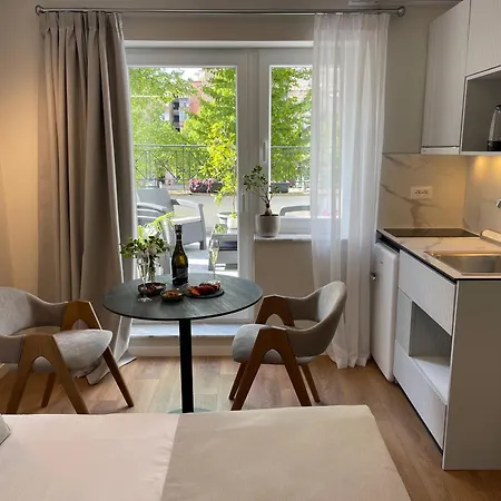 Nea Terrace View Apartment *